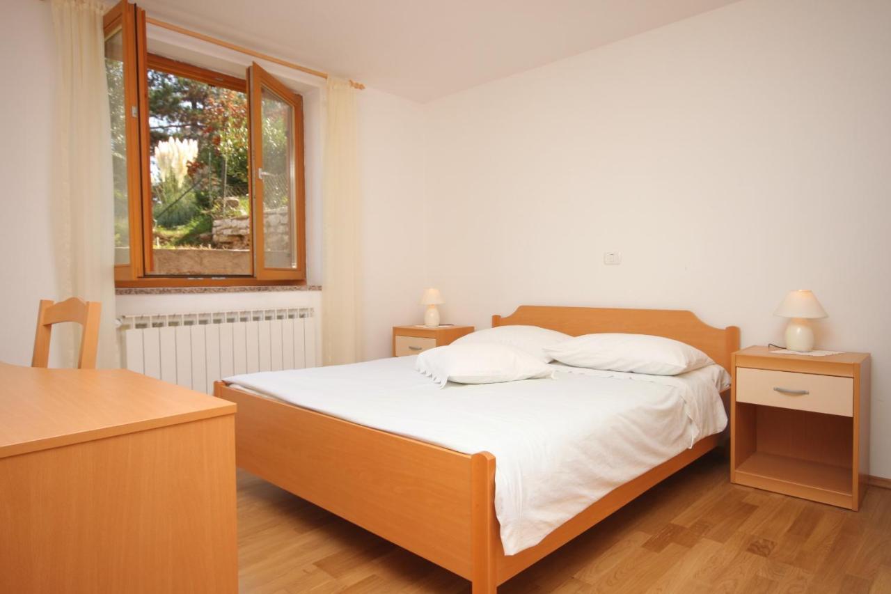 Apartments With A Parking Space Umag - 6995 Exterior foto